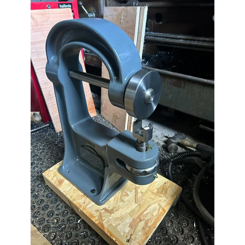 Lambco 10" Cast Iron English Wheel